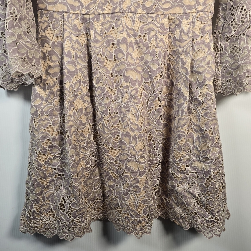 Eliza J Lace Fit And Flare Dress With Three-Quarter Bell Sleeves Size 8 Lined - Picture 7 of 16